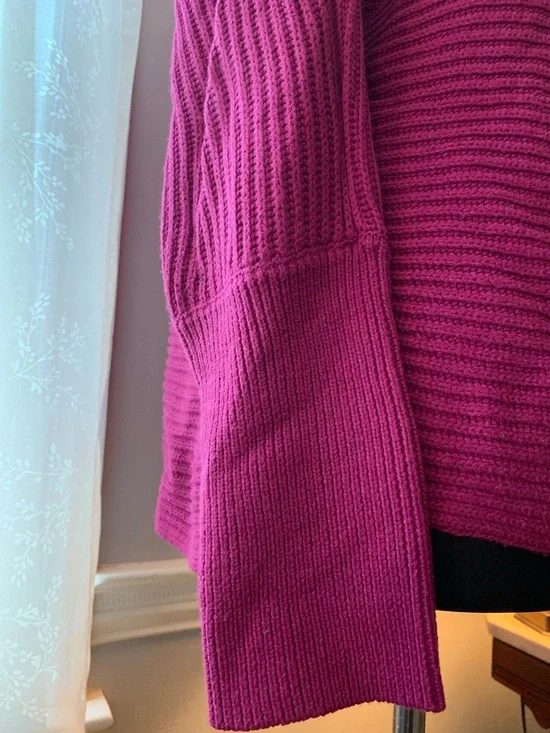 Rachel Zoe Magenta Off-the-Shoulder Hi Low Pullover Sweater - Picture 4 of 8